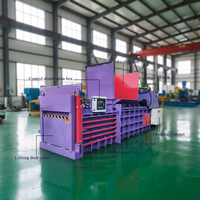 Presse à balles carrées hydraulique automatique hautement durable avec moteur, fabriquée avec des matériaux de haute qualité