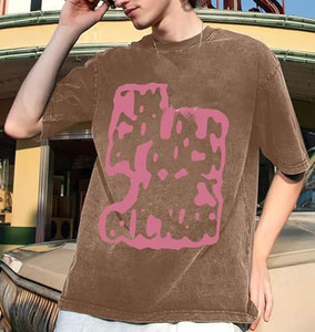 เสื้อยืดโอเวอร์ไซส์ลายฟอกสี - เสื้อยืดสตรีทแวร์สไตล์วินเทจเรโทร - เสื้อคอตตอนเนื้อหนาทรงไหล่ตกพร้อมโลโก้สั่งทำสำหรับผู้ชาย - Product Image 3