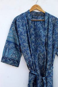 Kimono court soyeux Kimonos Robes pour femmes luxe japonais Floral femmes Kimono Robe pour femmes - Product Image 2