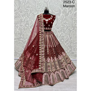 Collections de velours de vêtements de mariée indiens pour la mariée avec le travail de Zarkhan par Fabzone - Product Image 5