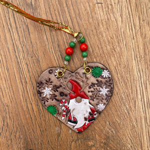 Adornos de árbol de Navidad de cuero genuino hechos a mano 100% personalizados al por mayor, colgantes de cuero en forma de corazón mecanizados a mano occidentales - Product Image 2