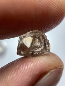 Lote de Topacio Skardu Natural en Bruto, Calidad de Corte para Facetas, Material de Calidad, Origen Pakistán - Product Image 5