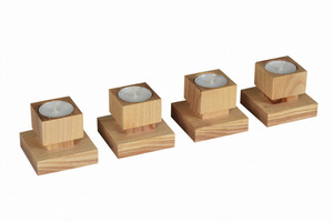 Blocs de bougies carrés, quatre supports en bois identiques en forme de cube supportant des inserts ronds en métal pour bougies chauffe-plat - Product Image 2