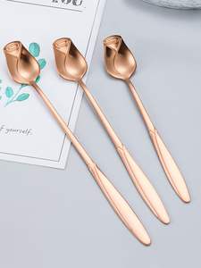 Vaisselle de style classique Heritage, célébrant les rituels de repas élégants, l'accueil intemporel et l'élégance culturelle. - Product Image 6