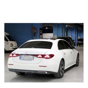 Mercedes-Benz Clase E E200 Avantgarde 2024, 15,487 km, Caja de Cambios Automática, Volante a la Izquierda, Cámara Trasera - Product Image 4