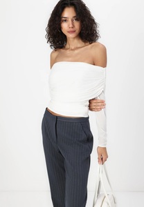 Women'S Casual Streetwear Full Sleeve Y2K Street Letter Print Trendy <b>Top</b> Off-Shoulder Design <b>Patchwork</b> Polyester/Cotton T-Shirt - Product Image 3