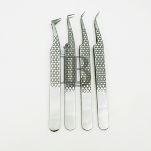 Nouvelle Tendance : Pince à Épiler pour Extensions de Cils en Acier Inoxydable, Couleur Argentée, Courbée à 90 Degrés, Écologique - Product Image 4