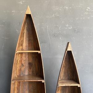 La Mejor Colección de Estanterías de Madera Estilo Bote Vintage, Exhibición Única de Arte Antiguo del Himalaya - Product Image 3