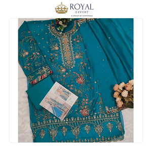 Traje de Diseño Pakistaní de Excelente Calidad, Nuevo, en Chifón con Bordado y Adorno de Lentejuelas, con Cuello Khatli, en Venta - Product Image 4