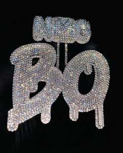 Collar de Lujo Iced Shield para Hombre, Cadena Cubana de Plata y Oro con Colgante de Diamantes Moissanita Engastados, Colgante de Plata 925 - Product Image 1