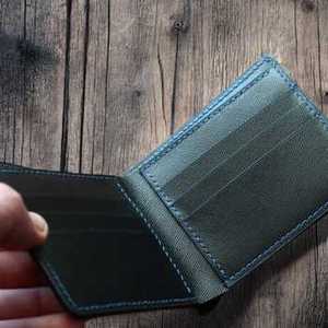 Black Color Attractive Hand <b>Tooled</b> Wolf Face Carved Border Stitched 100% Genuine <b>Leather</b> Material Bifold Card Cash Men's Wallets - Product Image 4