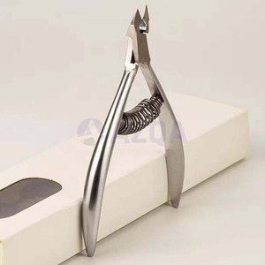 Alicates Profesionales de Acero Inoxidable con Cuchilla Curva para Uñas y Cutículas, Apertura de Mandíbula Ancha, Diseño Personalizado para Uso en Dedos de Bebés - Product Image 5