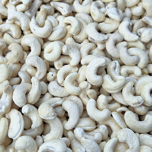 Trusted Supplier Raw Cashew <b>Nut</b> Wholesale Cashew <b>Nuts</b> Ww240 Premium Vietnam Cashew <b>Nuts</b> From Santigo Vietnam - Product Image 1