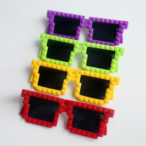 Gafas de Sol de Cristal Inssa, 4 Colores, Divertidas para Fiestas, Regalo Único para el Rey, Accesorios para Fiestas de Cumpleaños - Product Image 1