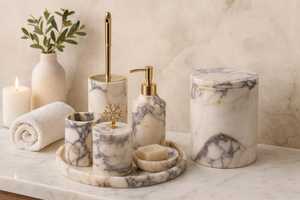 La collection d'accessoires de salle de bain en marbre élégante transmet un goût raffiné, la finition élégante crée une impression propre et luxueuse. - Product Image 3