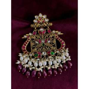 Sangeetha Jewellers - Colgante y Amuleto de Plata 92.5 con Diseño Kundan Nakshi, Joyería Fina, Producto Lujoso y Elegante - Product Image 1