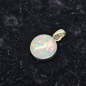 สร้อยคอเงินแท้ประดับโอปอลไฟแฟนซี จี้โอปอลเอธิโอเปีย NIKHIL GEMS สไตล์วินเทจ สำหรับงานหมั้น ขายส่ง OEM ผู้ส่งออก - Product Image 6