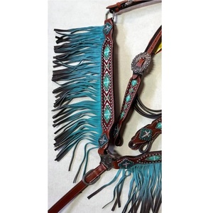 Conjunto de cabezada, pechopetral y riendas de cuero marrón estilo western con incrustaciones de turquesa, flecos color verde azulado y conchos, cómodo y duradero LLT - Product Image 2