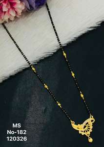 Collar Mangalsutra de Moda con Cadena de Cuentas Negras y Baño de Oro para Mujer |   Joyería para Regalo de Boda, Compromiso o Fiesta - Product Image 4