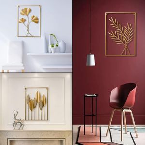 Ensemble de 3 cadres muraux en métal en forme de feuilles dorées, 15,7 x 23,6 pouces, pour la décoration intérieure du salon, de la chambre ou de l'hôtel - Product Image 3