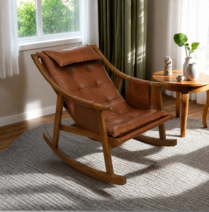 Fauteuil à bascule en bois clair de style scandinave avec dossier à lattes et coussin crème, disponible à prix de gros. - Product Image 5