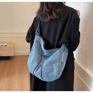 Sac fourre-tout grande capacité de style décontracté et original pour femme, nouvelle collection 2026, sac à bandoulière/sac travers tendance. - Product Image 1