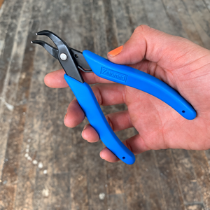 Kit d'outils de poinçonnage en maille métallique 3 pièces pour la fabrication de bijoux – Pinces à bec court, à bec courbé et à bec plat ZetomedPro - Product Image 3
