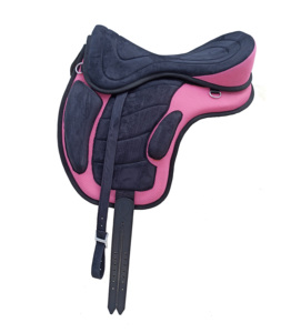 Selle d'endurance AIRMESH tendance avec sangle de selle en PU, étrier et tissus en microfibre personnalisables - Product Image 5