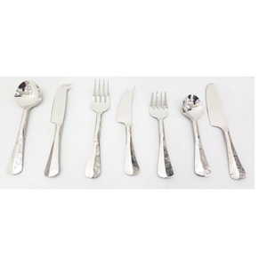 Juego de Cubiertos de Acero Inoxidable Martillado de Lujo de 7 Piezas, Utensilios de Comedor Rústicos Hechos a Mano - Product Image 1