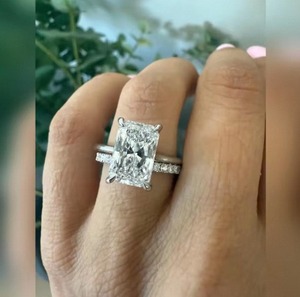 Radiant Cut Lab Grown <b>Diamond</b> <b>Ring</b> For Women Luxury 925 Sterling Silver Jewelry For Wedding Engagement Anniversary Gift Sparkle - Product Image 2