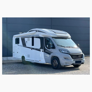 Autocaravana de Lujo para Viajes Familiares, Vacaciones y Escapadas - Product Image 1