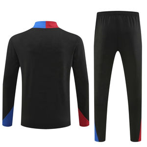Ensemble de survêtement décontracté pour homme, conçu pour le confort, la chaleur, des mouvements fluides et un style décontracté au quotidien, adapté à plusieurs activités. - Product Image 3