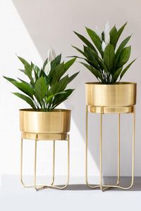 Wall Planters Round Metal Powder Coated <b>Hanging</b> Bracket for Garden Outdoor Use - Product Image 1