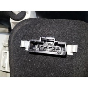 ไฟท้ายด้านขวาหลัง ปี 2008 2016-2019 มือสอง ของแท้ OEM 9678074380 - Product Image 5