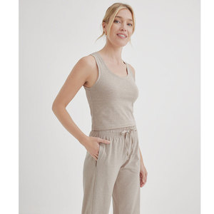 Camiseta sin Mangas Ajustada para Mujer, Prenda Esencial para Viaje, Camisa Ligera de Verano para Playa, Ropa Casual, Colores Personalizados, Opciones de Talla - Product Image 2
