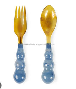 Servidores de ensalada de resina modernos de alta calidad Juegos de utensilios de cocina y utensilios de cocina Servidores de ensalada hechos a mano de La India - Product Image 2