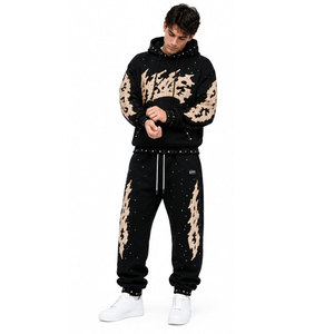 Ensemble de survêtement personnalisé pour homme, style urbain, avec lettres brodées, comprenant un sweat à capuche de haute qualité et un pantalon de jogging ample - Product Image 4
