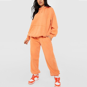 Conjunto Deportivo para Mujer con Efecto Desgastado, Sudadera con Capucha y Pantalones Deportivos de Estilo Vintage, Diseño Personalizado, Transpirable - Product Image 3