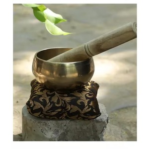 Cuenco de Latón Redondo con Borlas Rojas y Almohada, Decoración de Mesa para Interiores, Feng Shui, Meditación, Uso en Sala de Estar - Product Image 3