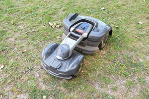 Vente en gros de tondeuse à gazon robotisée Husqvarna Automower 435X AWD, transmission intégrale, navigation GPS, contrôle par application intelligente, qualité commerciale - Product Image 3