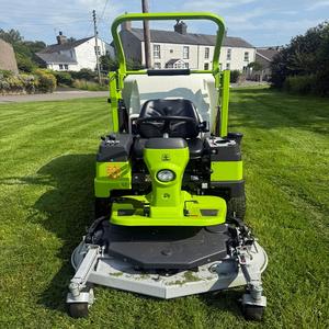 Experimente un Mantenimiento de Jardín Superior con el Tractor Cortacésped Grillo FD500 de Calidad Premium Diseñado para un Rendimiento Duradero - Product Image 5