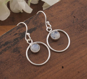 Boucles d'oreilles pendantes en pierre de lune arc-en-ciel naturelle, argent sterling 925, fabrication artisanale, luxe, fines, élégantes, bijoux pour femmes, vente en gros - Product Image 1
