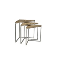 Tables gigognes modernes et élégantes en métal avec plateau en marbre, finition élégante, structure robuste, utilisables comme table basse