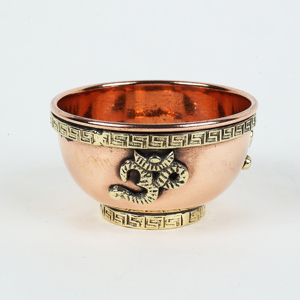 Cuenco de cobre Om Aum pequeño para incienso y ofrendas, hecho a mano, herramientas de altar Wiccan, de consignantes indios - Product Image 2