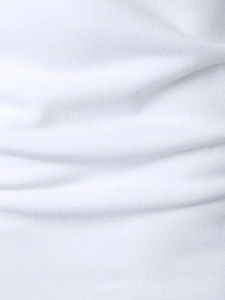 เสื้อเชิ้ตแขนสั้นสีขาวสำหรับผู้ชาย ผ้าฝ้าย 100% แต่งขอบสีแดง คอปกแบบพับได้ สวมใส่สบาย ระบายอากาศได้ดี เหมาะสำหรับฤดูหนาว พิมพ์ลายดิจิทัล - Product Image 4