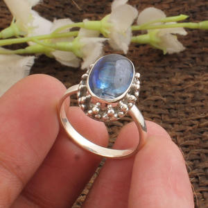 แหวนไคยาไนต์สีน้ำเงินธรรมชาติ เงินแท้ 925 พลอยสีน้ำเงินเข้มเจียระไนทรงเหลี่ยม สำหรับผู้หญิง แหวนแต่งงานสุดคลาสสิก เครื่องประดับคุณภาพสูง ขายส่ง - Product Image 6