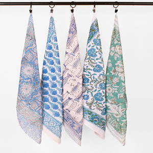 ผ้าพันคอคราฟท์จาไพร ผ้าฝ้ายออร์แกนิคพิมพ์ลายดอกไม้ด้วยมือ เป็นมิตรต่อสิ่งแวดล้อม ระบายอากาศได้ดี ใช้ได้หลากหลาย สำหรับผู้ชายและผู้หญิง - Product Image 1