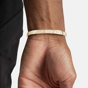 Pulsera de tenis de moissanita chapada en oro de 18 quilates de lujo, corte brillante redondo, diseño de tornillo, engaste de canal, unisex, para uso diario - Product Image 2