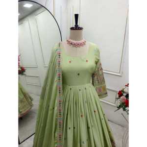 Vestido Anarkali de diseñador para mujer con hermosa Dupatta para ropa de fiesta - Product Image 4