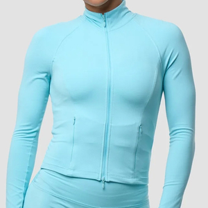 Veste de sport zippée grande taille pour femme, avec poches, sans capuche, pour la course et le yoga, coupe ajustée, avec trous pour les pouces, extensible dans quatre directions, séchage rapide - Product Image 1
